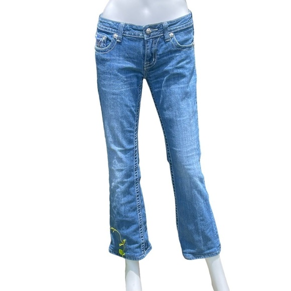 Miss Me Boot Cut Whiskering Factory Faded Low Rise Jeans - Picture 2 of 16